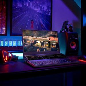 Asus ROG ZEPHYRUS DUO GX550LWS-54T