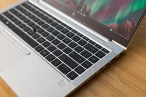 HP EliteBook 830 G8