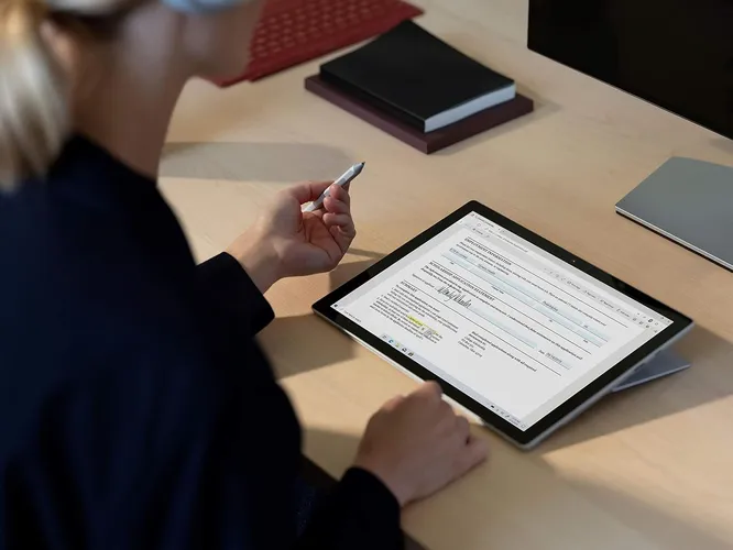 Microsoft Surface Pro 7