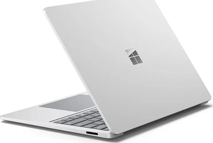 Microsoft Surface Laptop